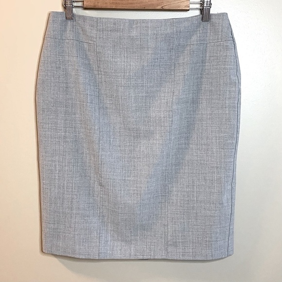 Le Chateau Short Skirt - Picture 1 of 10